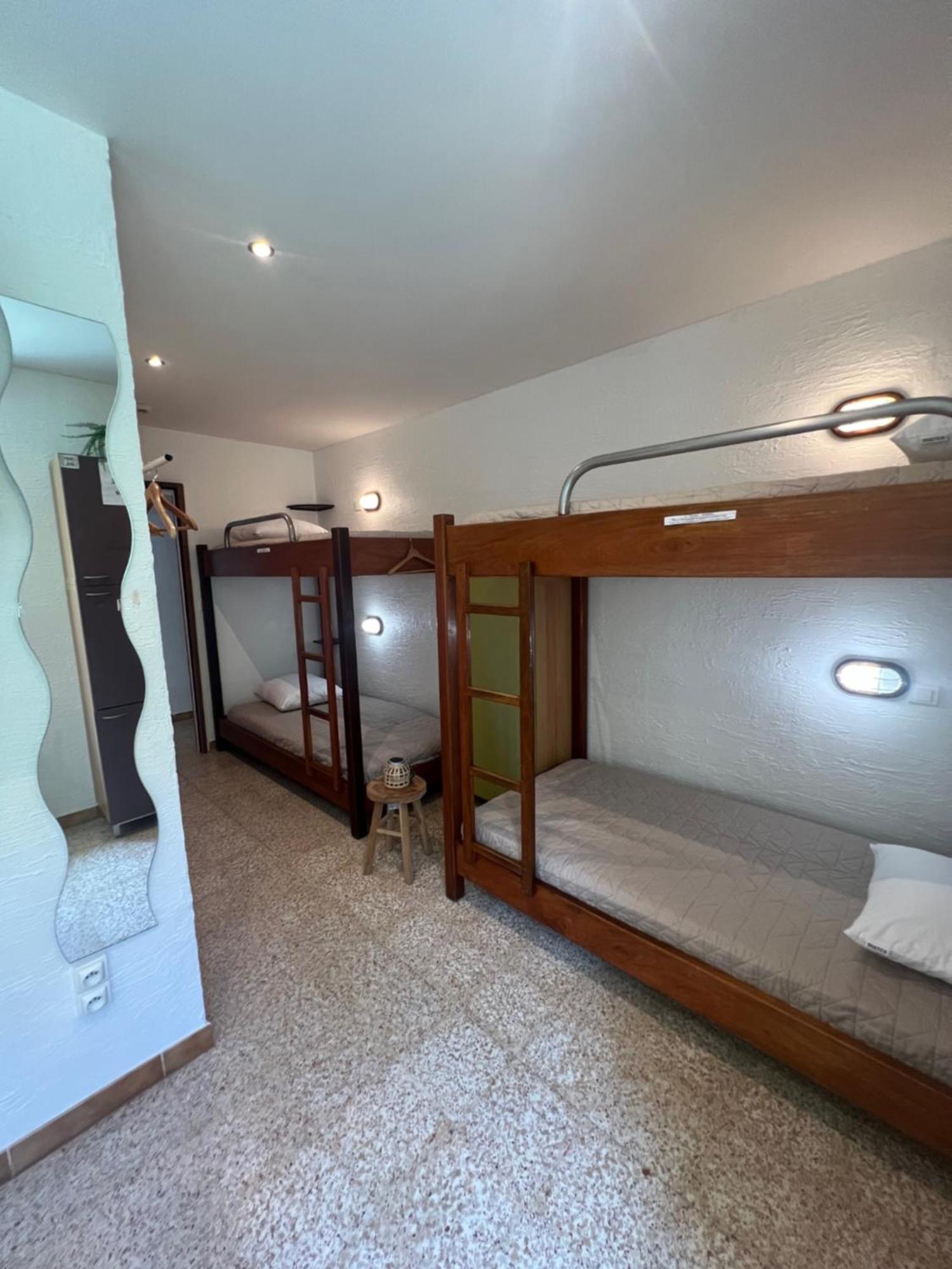 Auberge de jeunesse L'Oustaou à Castellane Extérieur photo