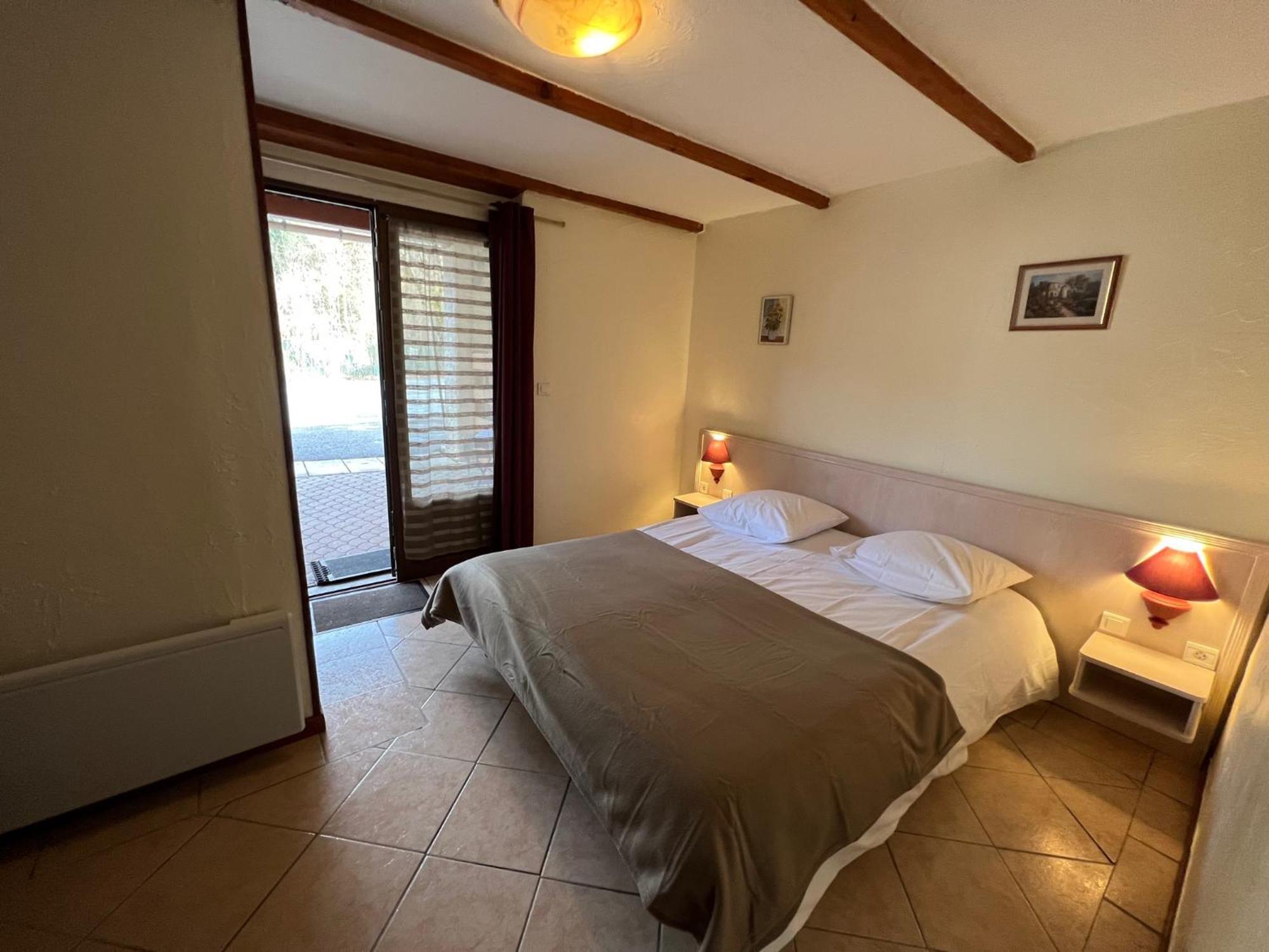 Auberge de jeunesse L'Oustaou à Castellane Extérieur photo