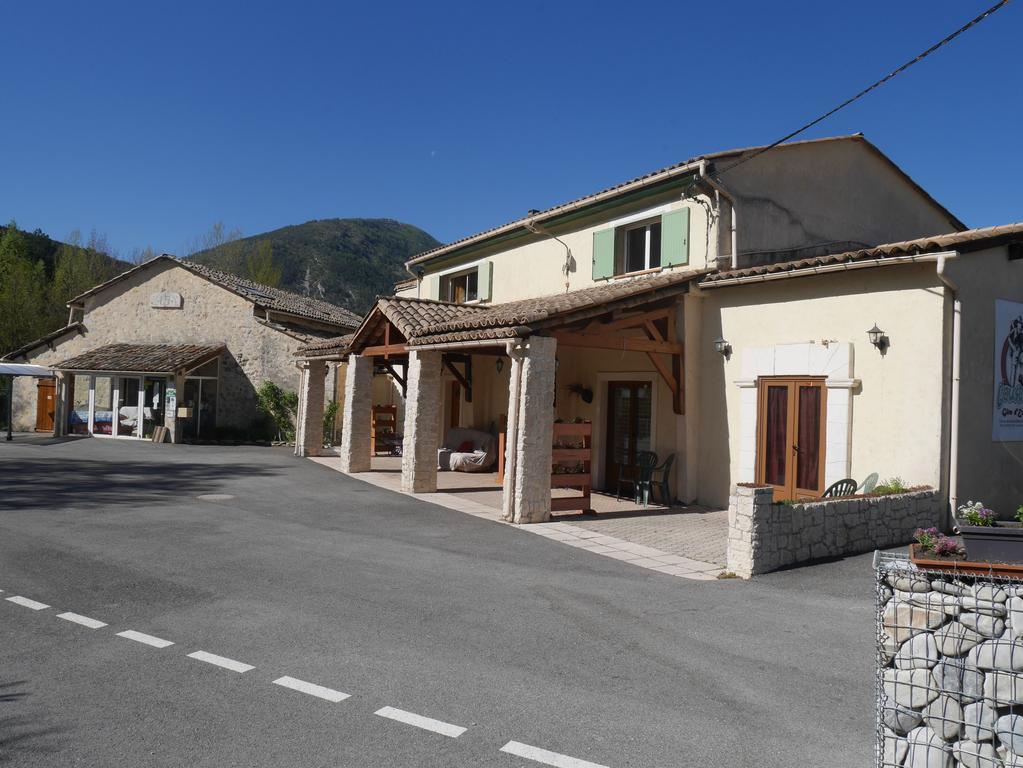 Auberge de jeunesse L'Oustaou à Castellane Extérieur photo