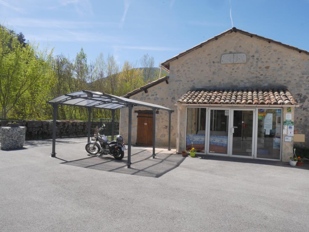 Auberge de jeunesse L'Oustaou à Castellane Extérieur photo